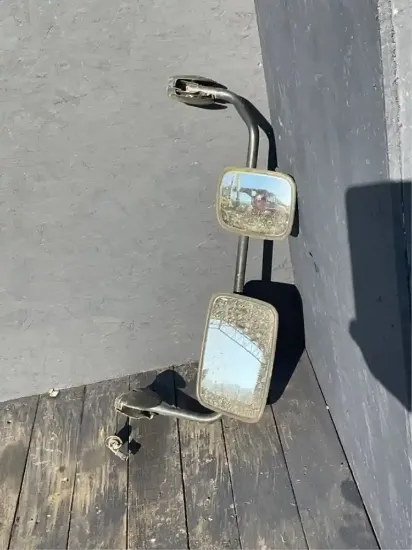 Picture of (Used) 2011 Freightliner B2, SIDE VIEW MIRROR