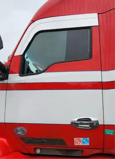 Picture of (Used) 2016 Kenworth T680, DOOR