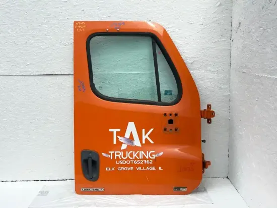 Picture of (Used) 2012 Freightliner Cascadia 125, DOOR