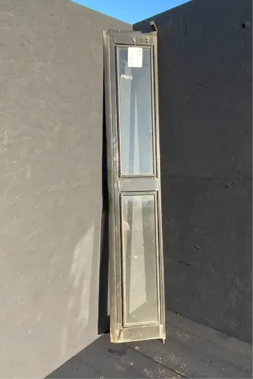 Picture of (Used) 2011 Freightliner B2, FOLDING DOOR