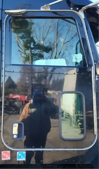Picture of (Used) 2013 Peterbilt 384, DOOR