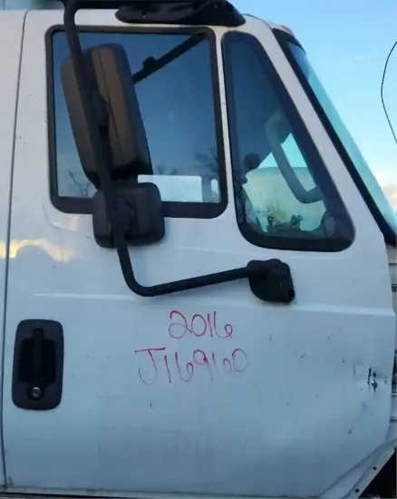 Picture of (Used) 2016 International DuraStart 4300, DOOR