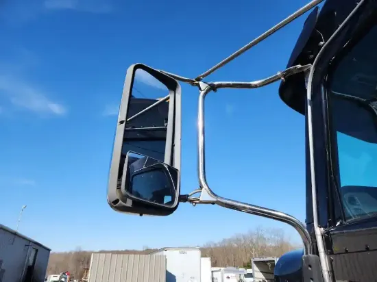 Picture of (Used) 2013 Peterbilt 384, SIDE VIEW MIRROR