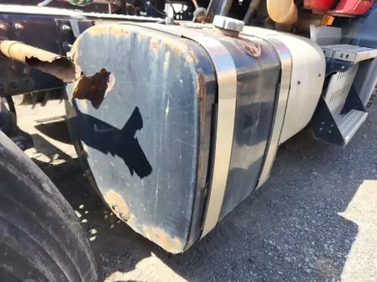 Picture of (Used) 2015 Mack CXU613, FUEL TANK