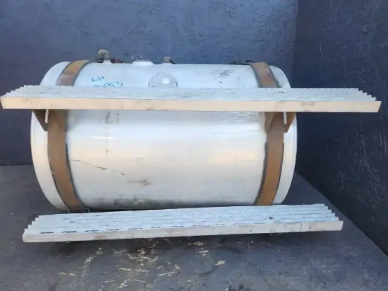 Picture of (Used) 1998 International 9200, FUEL TANK