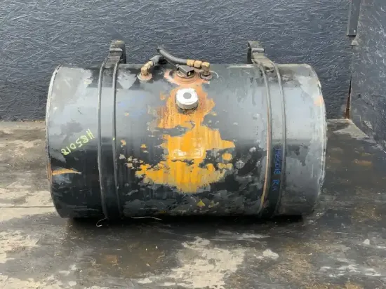 Picture of (Used) 2004 Mack MR688S, COMPLETE FUEL TANK