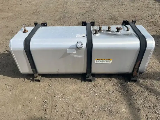 Picture of (Used) 2013 Hino 338, FUEL TANK