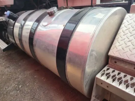 Picture of (Used) 2014 Mack CXU613, FUEL TANK