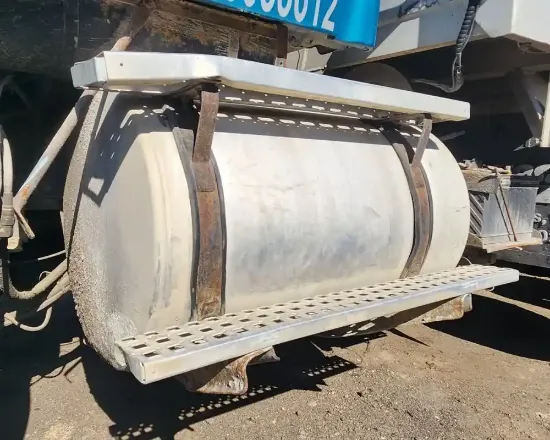 Picture of (Used) 1997 Ford LT9522 Louisville 122, FUEL TANK