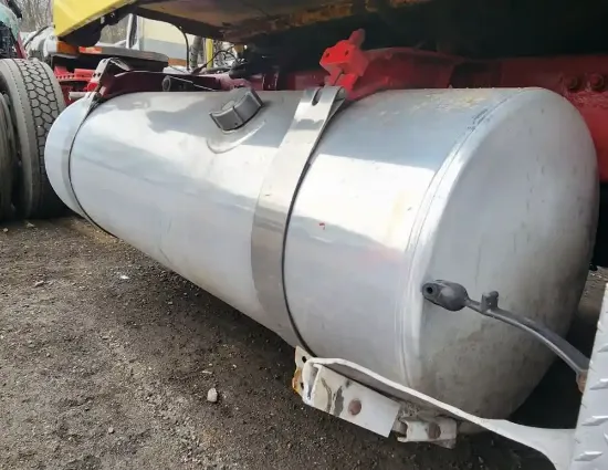 Picture of (Used) 2001 Freightliner FLD132 XL Classic, FUEL TANK