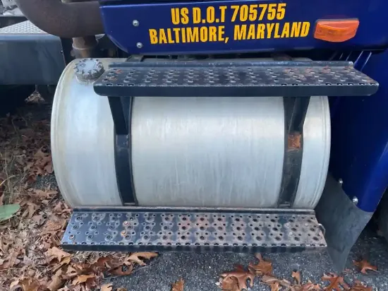 Picture of (Used) 2010 International 8600, COMPLETE FULL TANKS