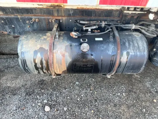 Picture of (Used) 2007 Mitsubishi FE85D, COMPLETE FUEL TANK