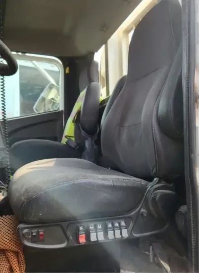 Picture of (Used) 2018 International HX620, SEAT