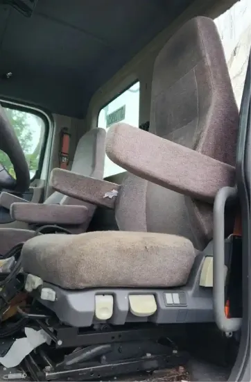 Picture of (Used) 2015 Freightliner Cascadia 125, SEAT