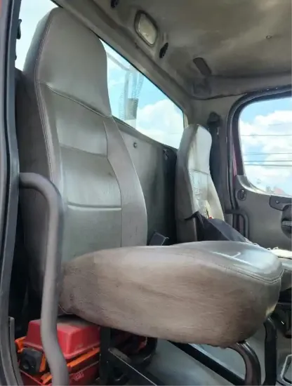 Picture of (Used) 2007 Freightliner M2 106, SEAT