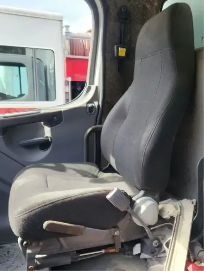 Picture of (Used) 2014 Freightliner M2 106, SEAT