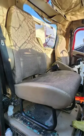 Picture of (Used) 2016 International 9900l, SEAT