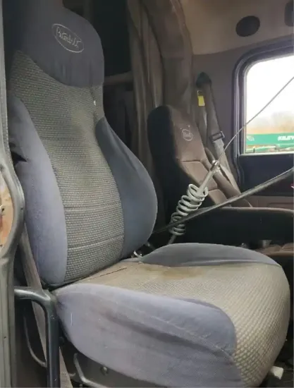 Picture of (Used) 2012 Peterbilt 386, SEAT