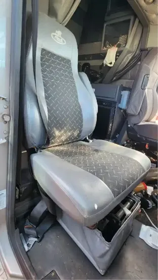 Picture of (Used) 2016 Mack CXU613, SEAT