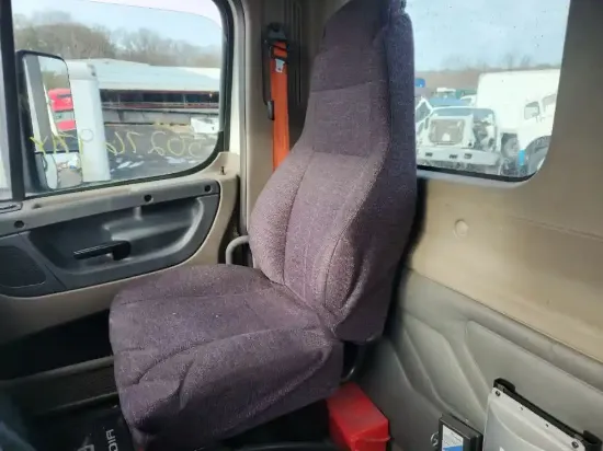 Picture of (Used) 2015 Freightliner Cascadia 125, SEAT