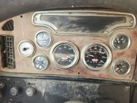 Picture of (Used) 2001 Peterbilt 378, INSTRUMENT CLUSTER