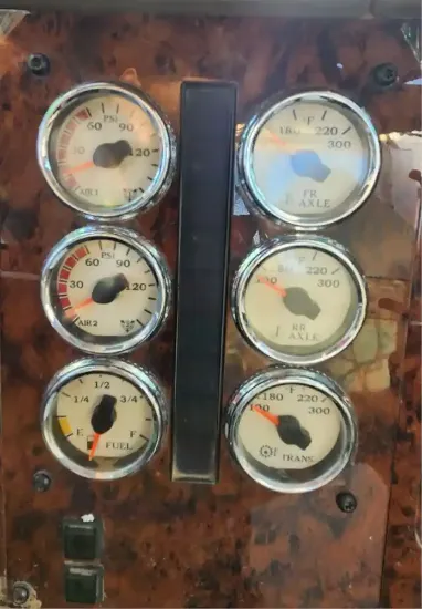 Picture of (Used) 2016 International 9900l, INSTRUMENT CLUSTER