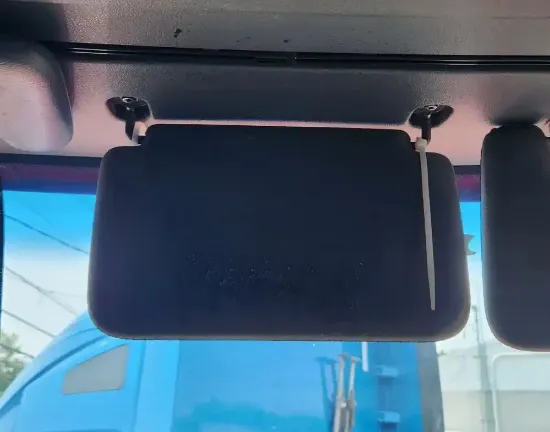 Picture of (Used) 2016 Peterbilt 579, SUN VISOR
