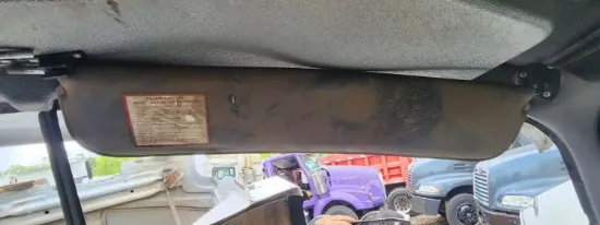 Picture of (Used) 2000 Mack RD688SX, SUN VISOR