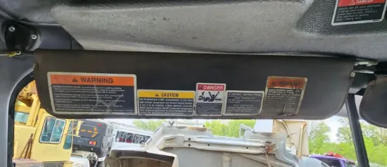Picture of (Used) 2000 Mack RD688SX, SUN VISOR