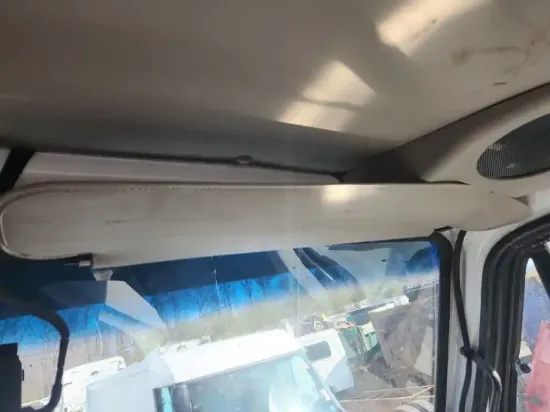 Picture of (Used) 2006 Sterling A9500, SUN VISOR