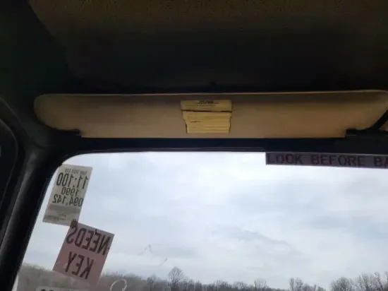 Picture of (Used) 1990 International 4600, SUN VISOR