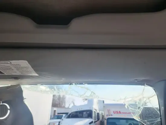 Picture of (Used) 2018 Hino 195, SUN VISOR
