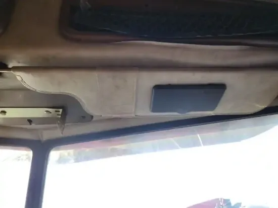 Picture of (Used) 2001 Peterbilt 379, SUN VISOR