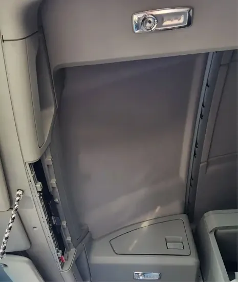 Picture of (Used) 2017 Kenworth T680, HEAD LINER