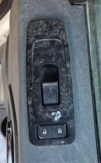 Picture of (Used) 2017 Kenworth T680, MISCELLANEOUS DASH SWITCHES
