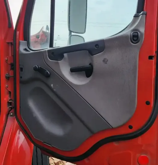 Picture of (Used) 2015 Freightliner M2 106, INTERIOR DOOR PANEL