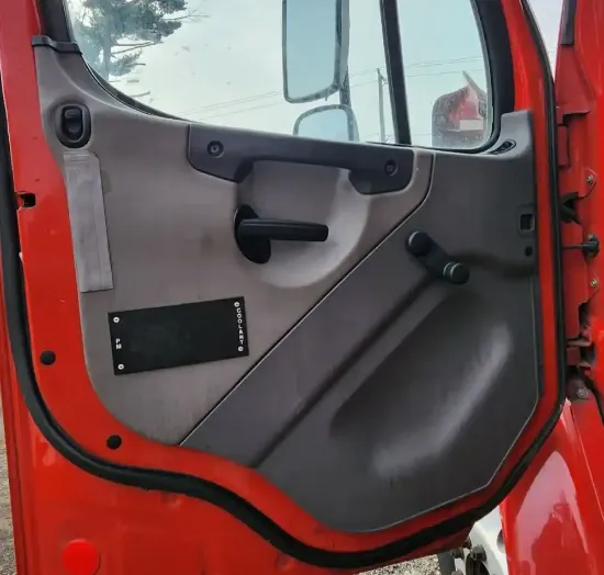 Picture of (Used) 2015 Freightliner M2 106, INTERIOR DOOR PANEL