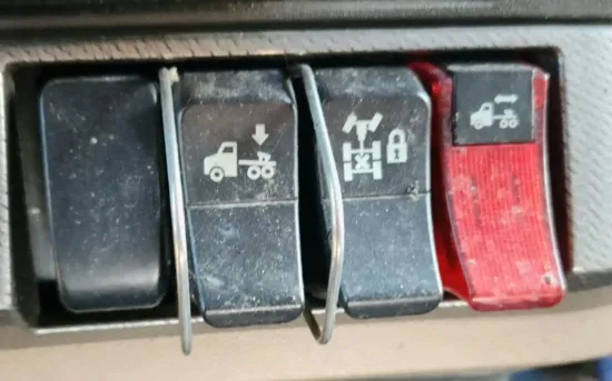 Picture of (Used) 2016 Kenworth T680, MISCELLANEOUS DASH SWITCHES