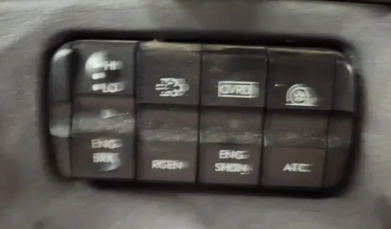 Picture of (Used) 2019 Freightliner Cascadia 125, MISCELLANEOUS DASH SWITCHES
