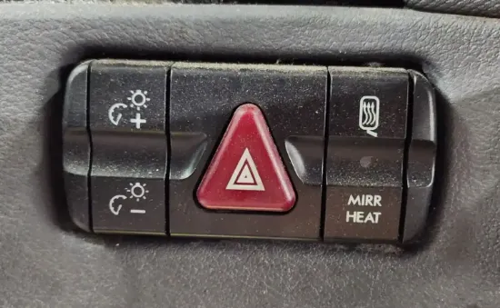 Picture of (Used) 2019 Freightliner Cascadia 125, MISCELLANEOUS DASH SWITCHES