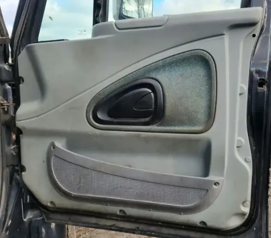 Picture of (Used) 2006 International 4300, INTERIOR DOOR PANEL