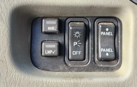 Picture of (Used) 2013 International TERRASTAR, MISCELLANEOUS DASH SWITCHES