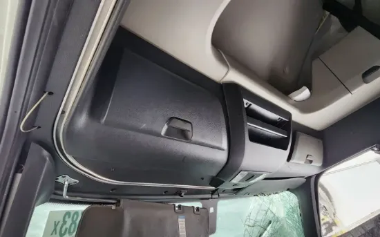 Picture of (Used) 2019 Freightliner Cascadia 126, OVERHEAD STORAGE CONSOLE