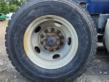 Picture of (Used) 2019 Volvo VNR64T, COMPLETE REAR DIFFERENTIAL