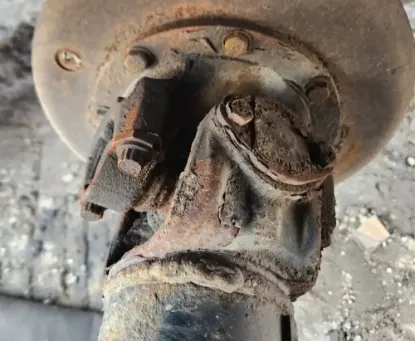 Picture of (Used) 2015 Freightliner M2 106, COMPLETE REAR DIFFERENTIAL