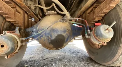 Picture of (Used) 1976 Ford 8000, COMPLETE REAR DIFFERENTIAL