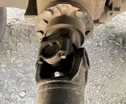 Picture of (Used) 2005 GMC C6500, COMPLETE REAR DIFFERENTIAL