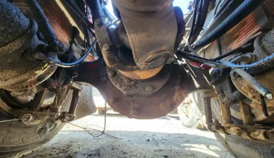 Picture of (Used) 1998 Seagrave Ladder, COMPLETE REAR DIFFERENTIAL