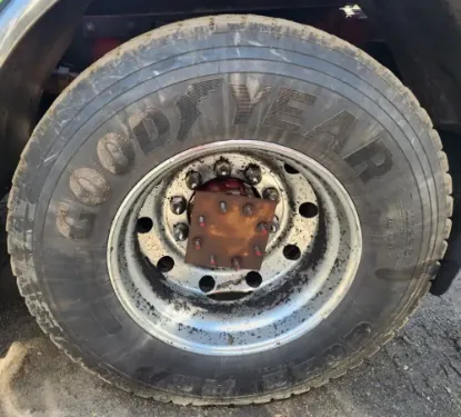 Picture of (Used) 1998 Seagrave Ladder, COMPLETE REAR DIFFERENTIAL