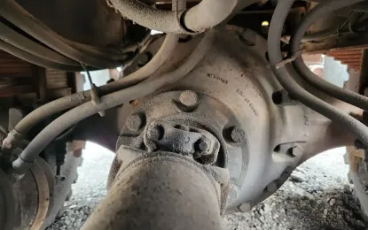 Picture of (Used) 1993 International 4900, COMPLETE REAR DIFFERENTIAL